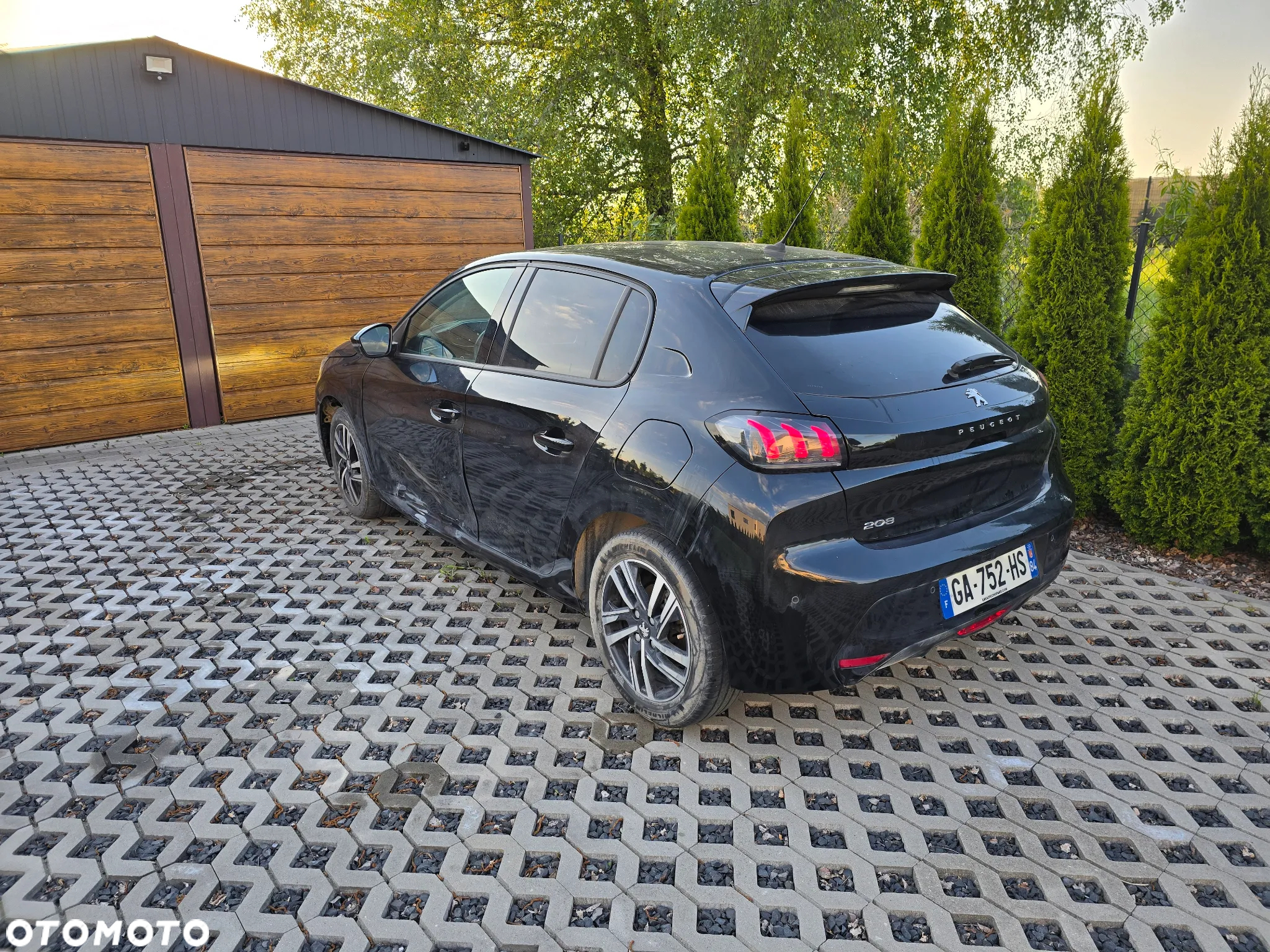 Peugeot 208 PureTech 100 Allure - 4