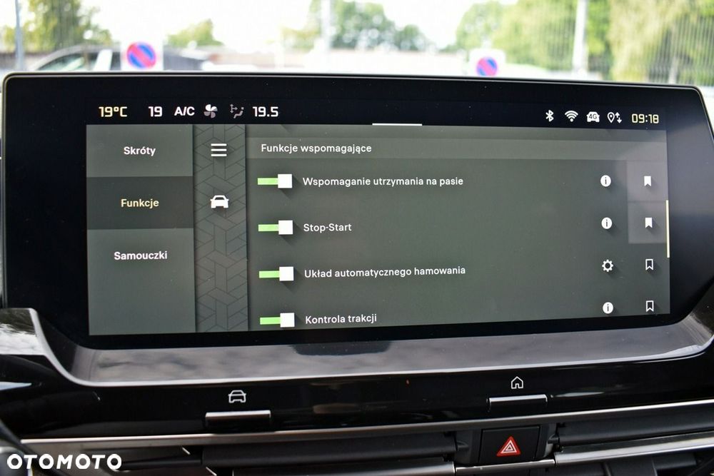 Citroën C5X 1.6 PureTech Shine Pack EAT8 - 25