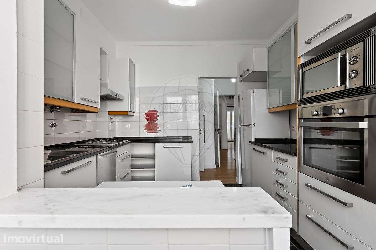 Apartamento T2 para arrendamento - Grande imagem: 2/22