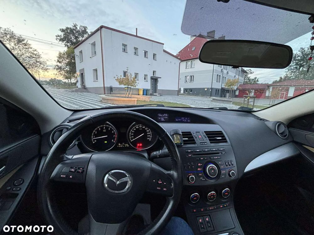 Mazda 3 1.6 Exclusive - 18