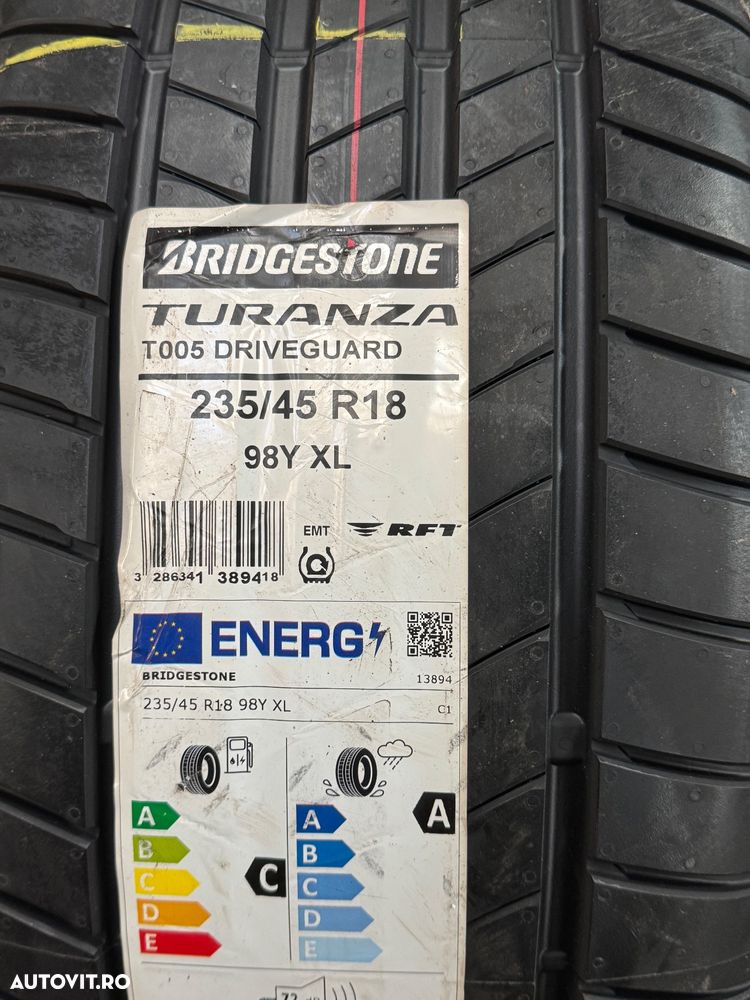 Vând 4 anvelope 235/45/18 bridgestone de vară cu runflat noi - 4