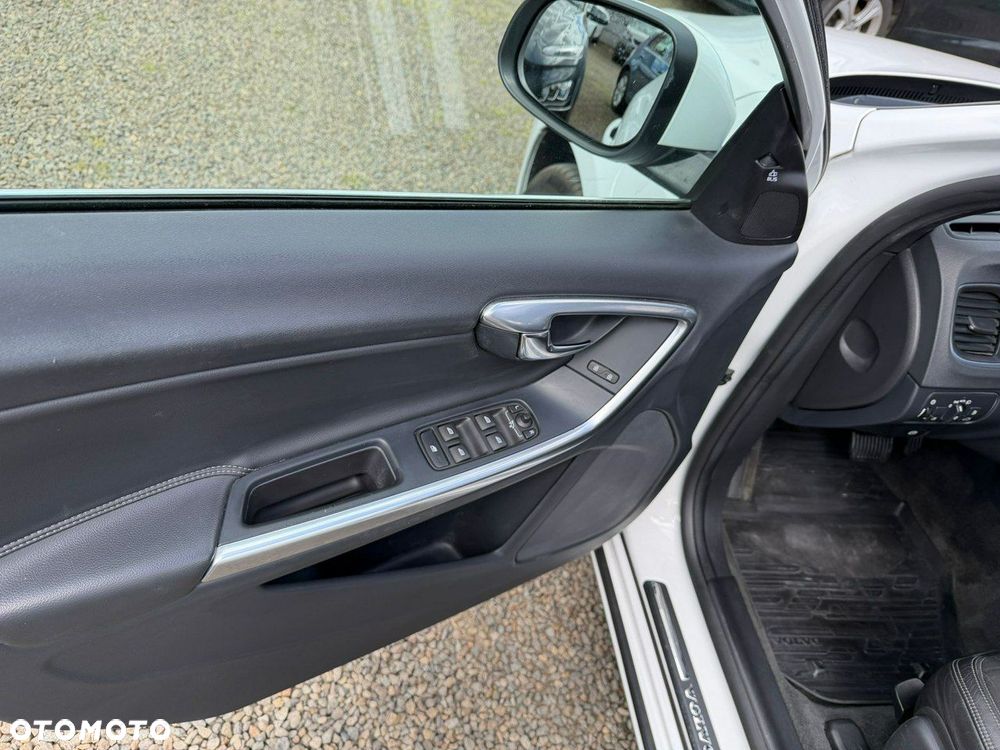 Volvo V60 - 23