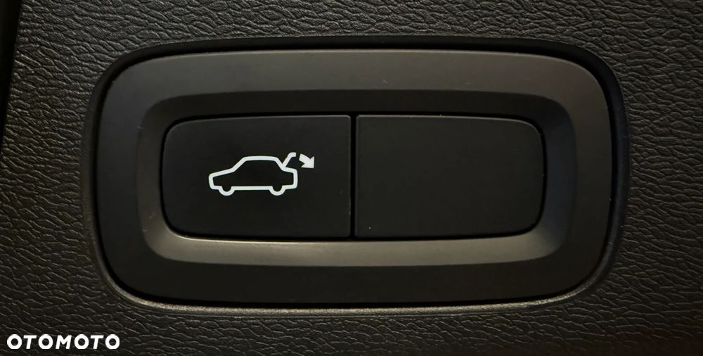 Volvo XC 60 D4 Momentum - 21