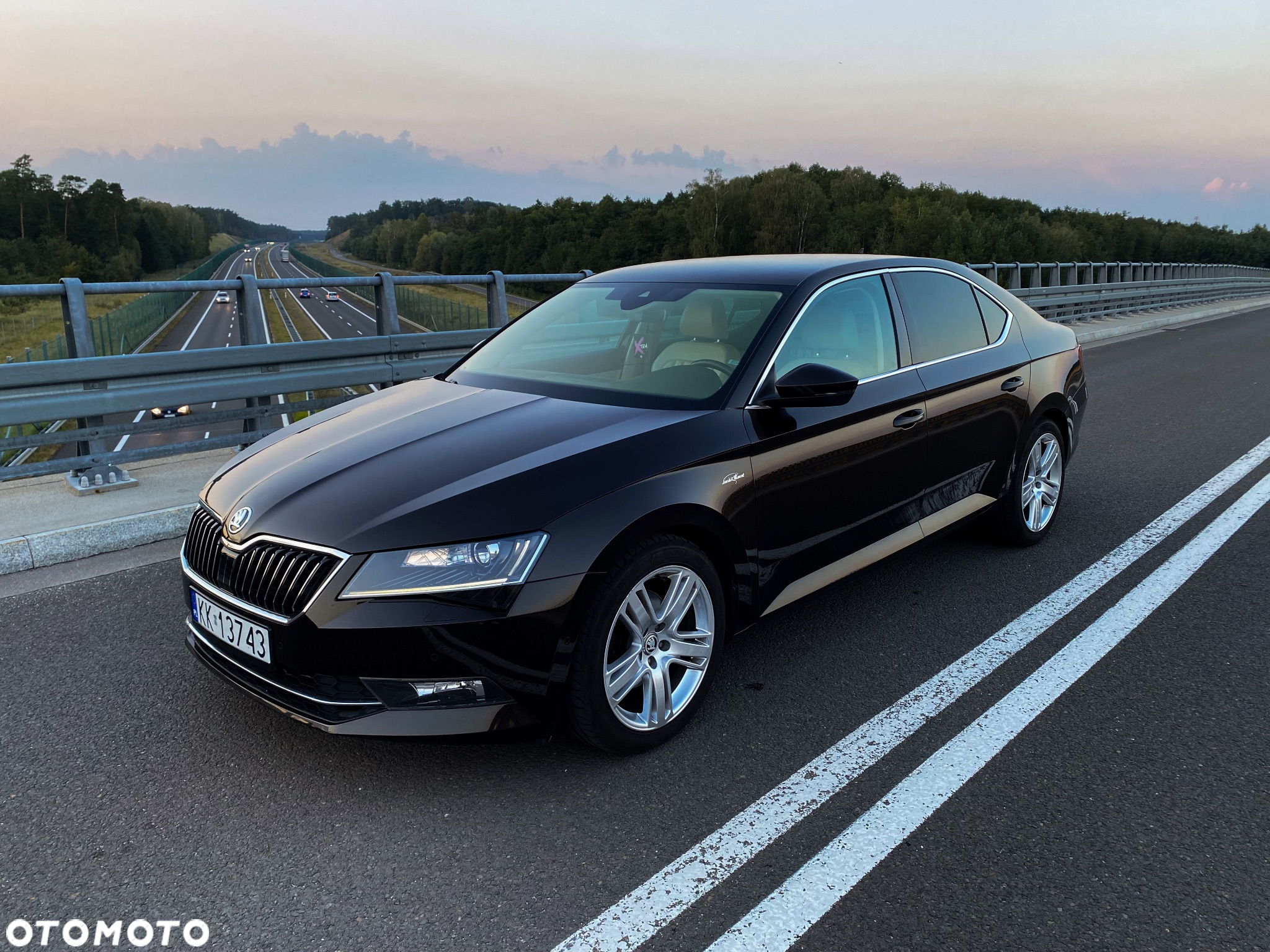 Skoda Superb 2.0 TDI DSG L&K - 16