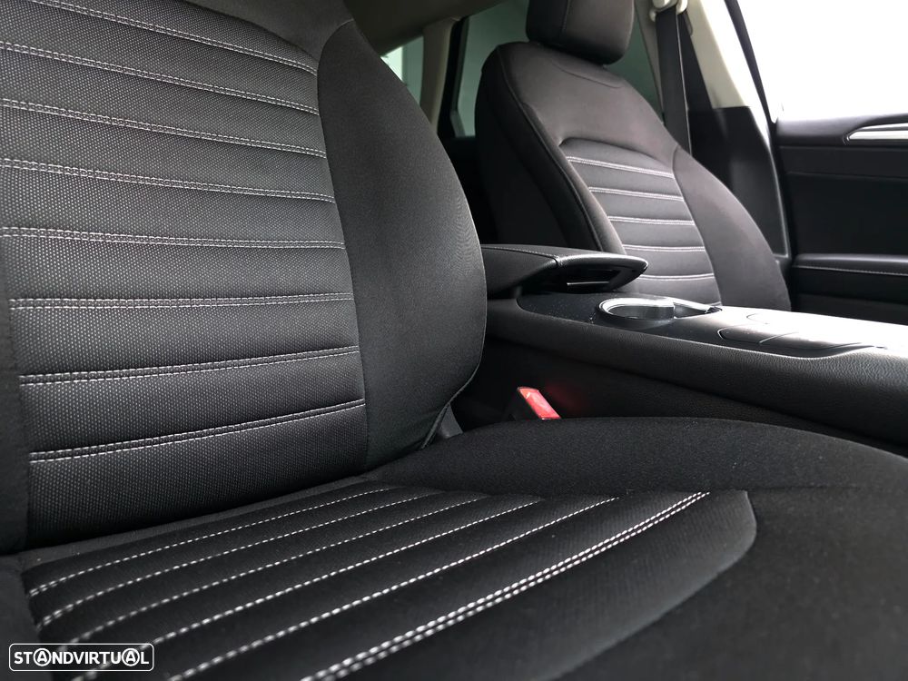 Ford Mondeo SW 1.5 TDCi Titanium ECOnetic - 48