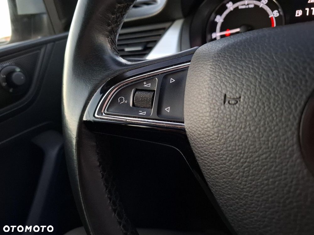 Skoda RAPID 1.0 TSI Ambition - 18