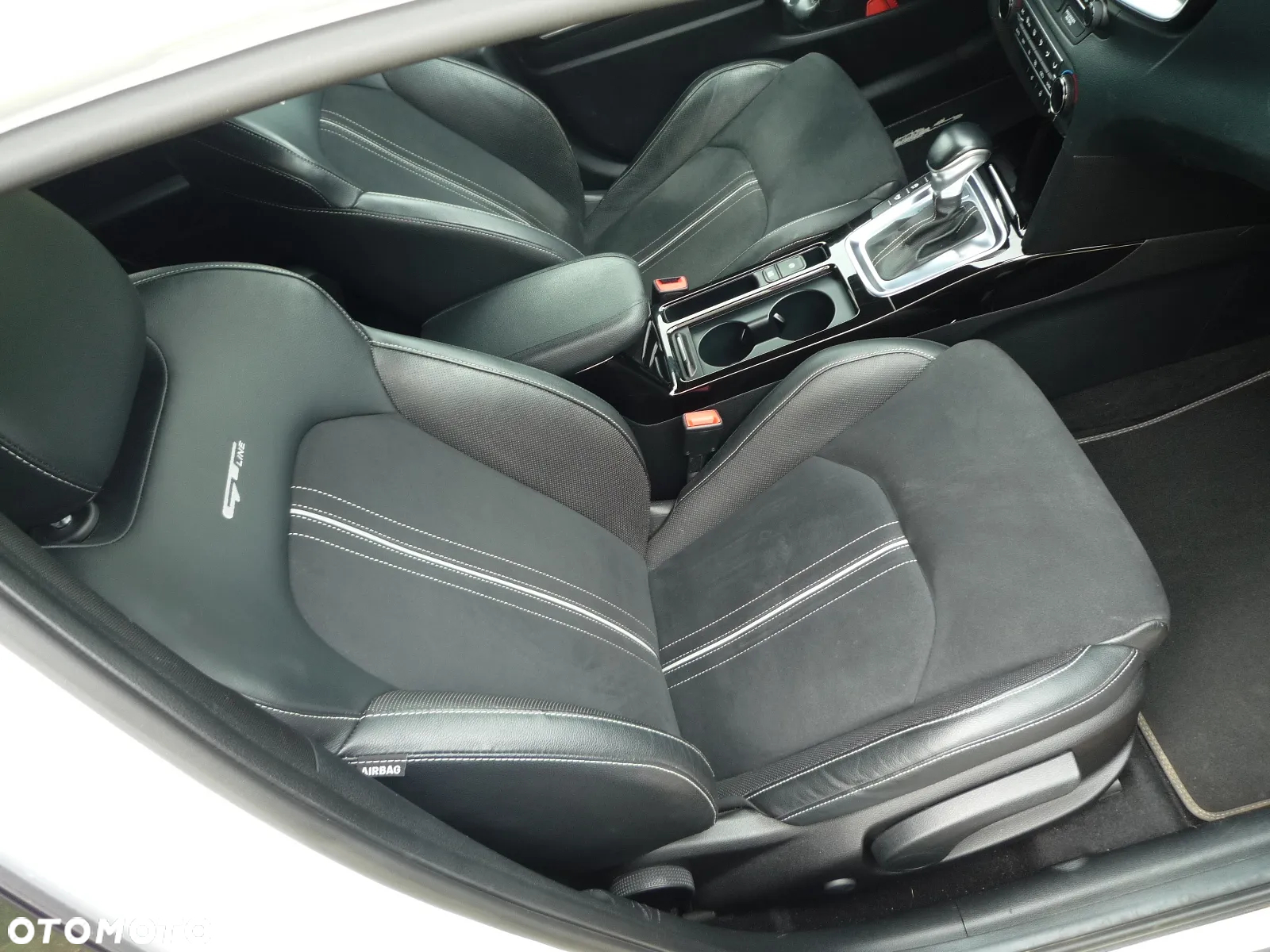 Kia ProCeed 1.4 T-GDI DCT7 OPF GT LINE - 24