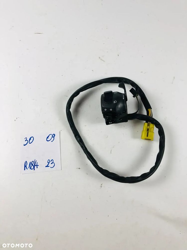 Suzuki GSF 600 Bandit 00-04 Lewe Przełącznik Świateł - 1