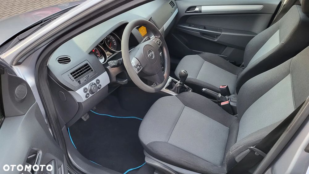 Opel Astra 1.6 Catch me - 11