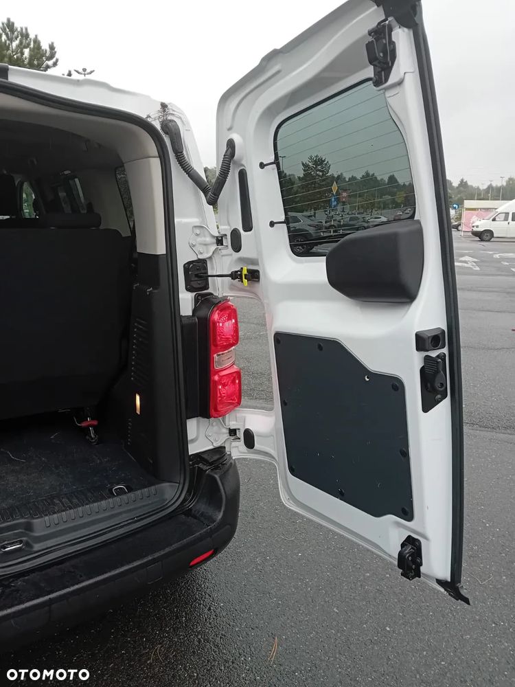 Toyota ProAce Kombi 2.0 D-4D Medium 2,8t - 17