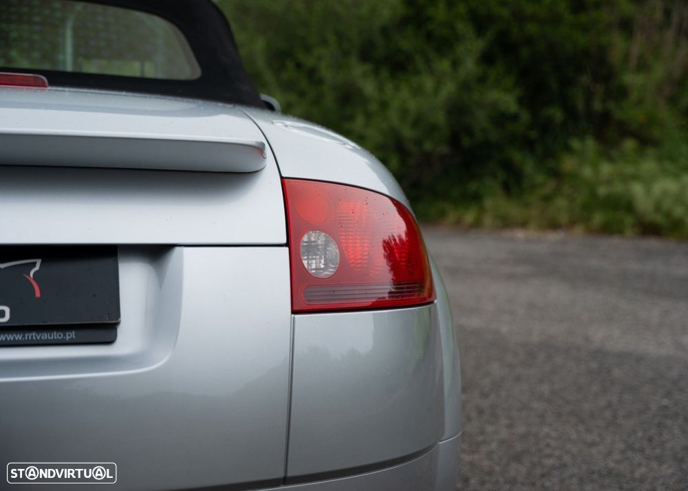 Audi TT Roadster 1.8 T - 23