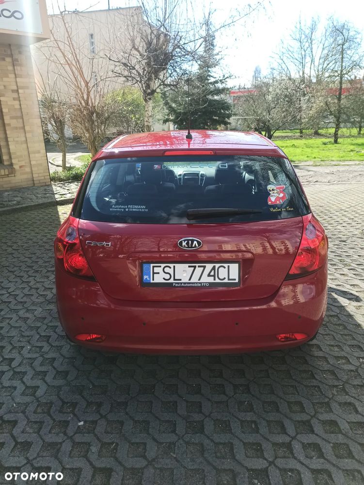 Kia Ceed - 6