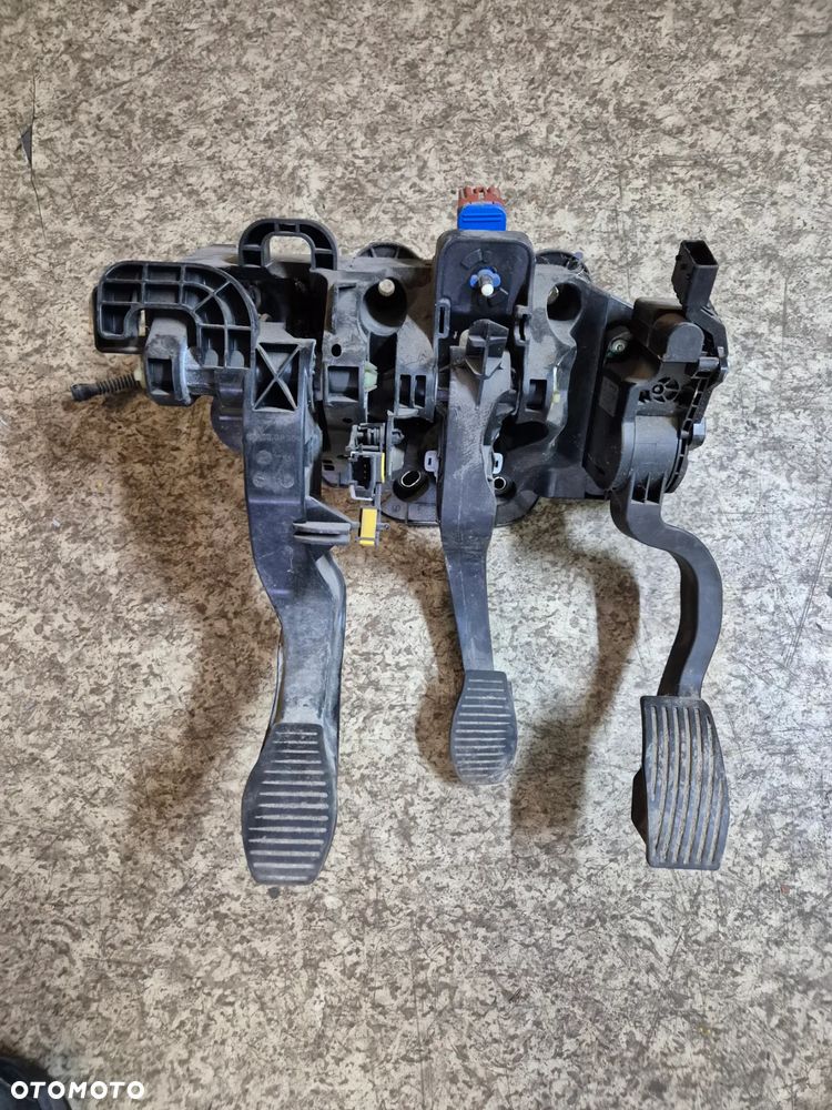 PEDAŁY EU START STOP OPEL COMBO D  FIAT DOBLO III  10-20r. - 1