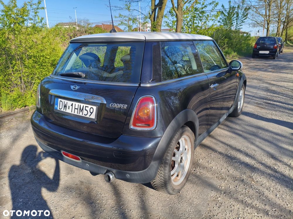 MINI Cooper Standard - 5