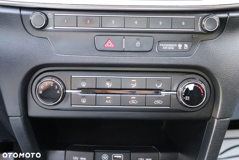 Kia Ceed - 17