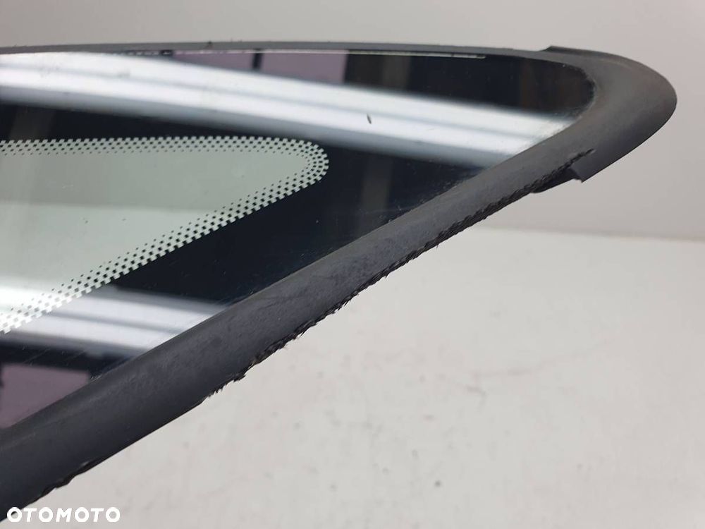 SZYBA LEWA TYŁ KAROSERYJNA TRÓJKĄT OPEL CORSA D 3D - 6