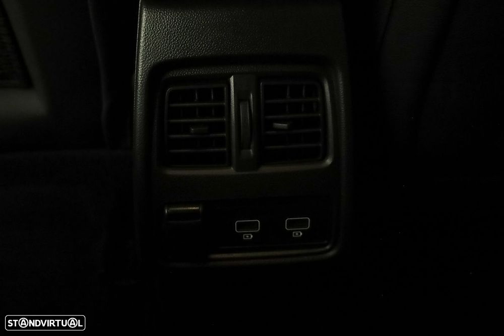 Renault Captur 1.0 TCe Techno Bi-Fuel - 25