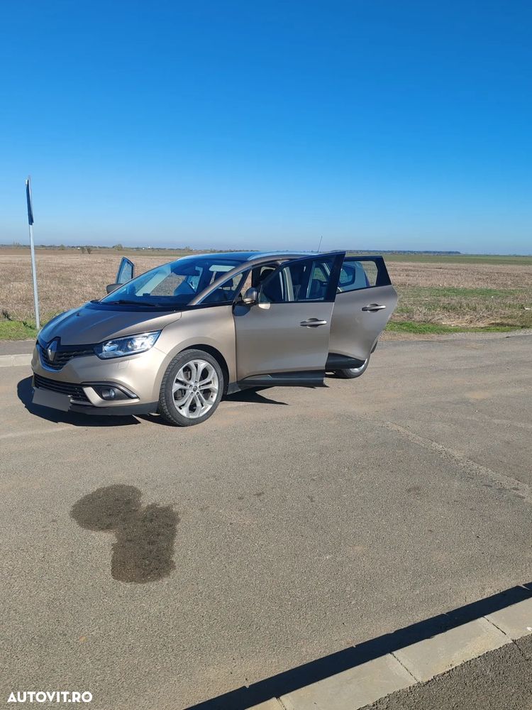 Renault Grand Scenic - 15