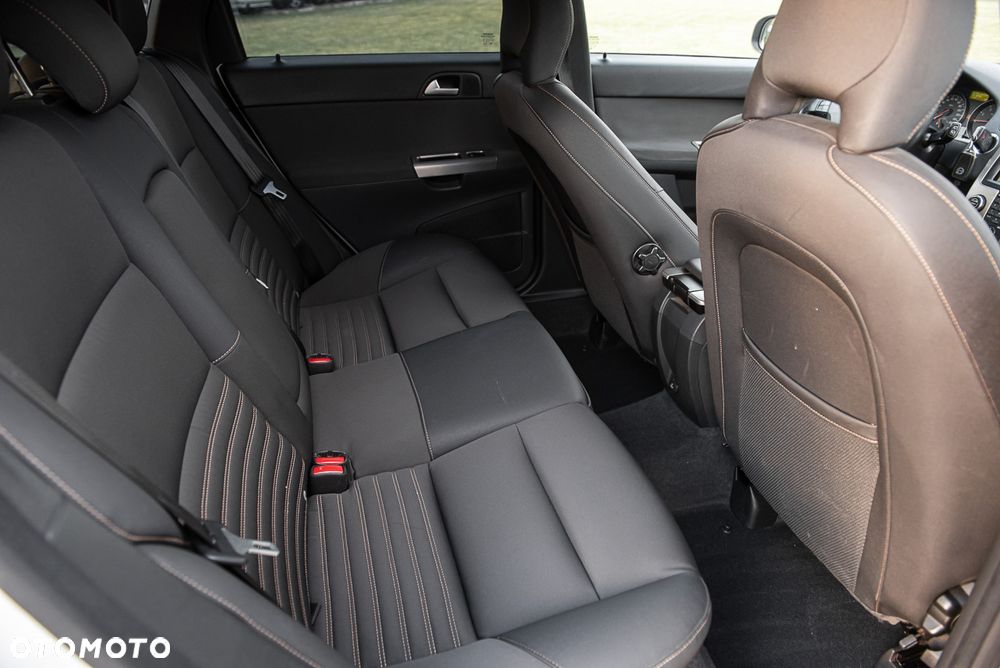 Volvo V50 2.0 RDesign Edition - 19