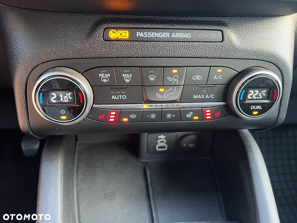 Ford Kuga 1.5 EcoBlue FWD Titanium - 34
