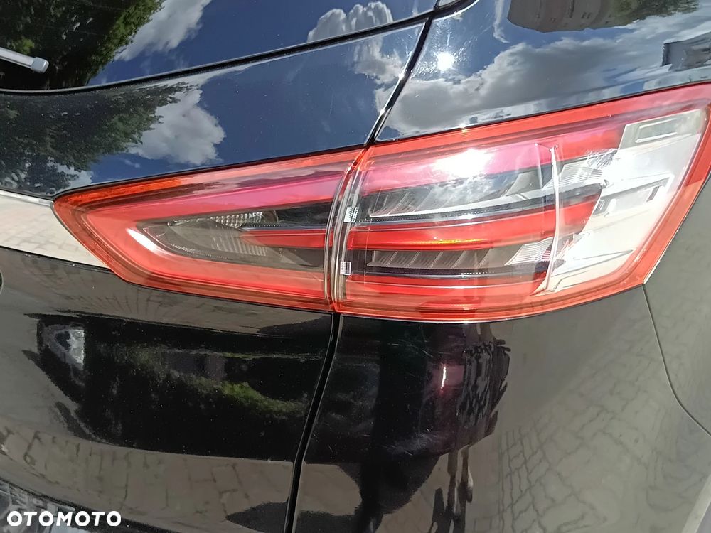 Ford S-Max - 13