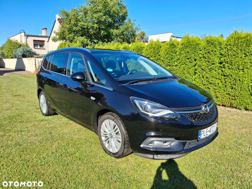 Opel Zafira 1.6 T SIDI Cosmo - 4