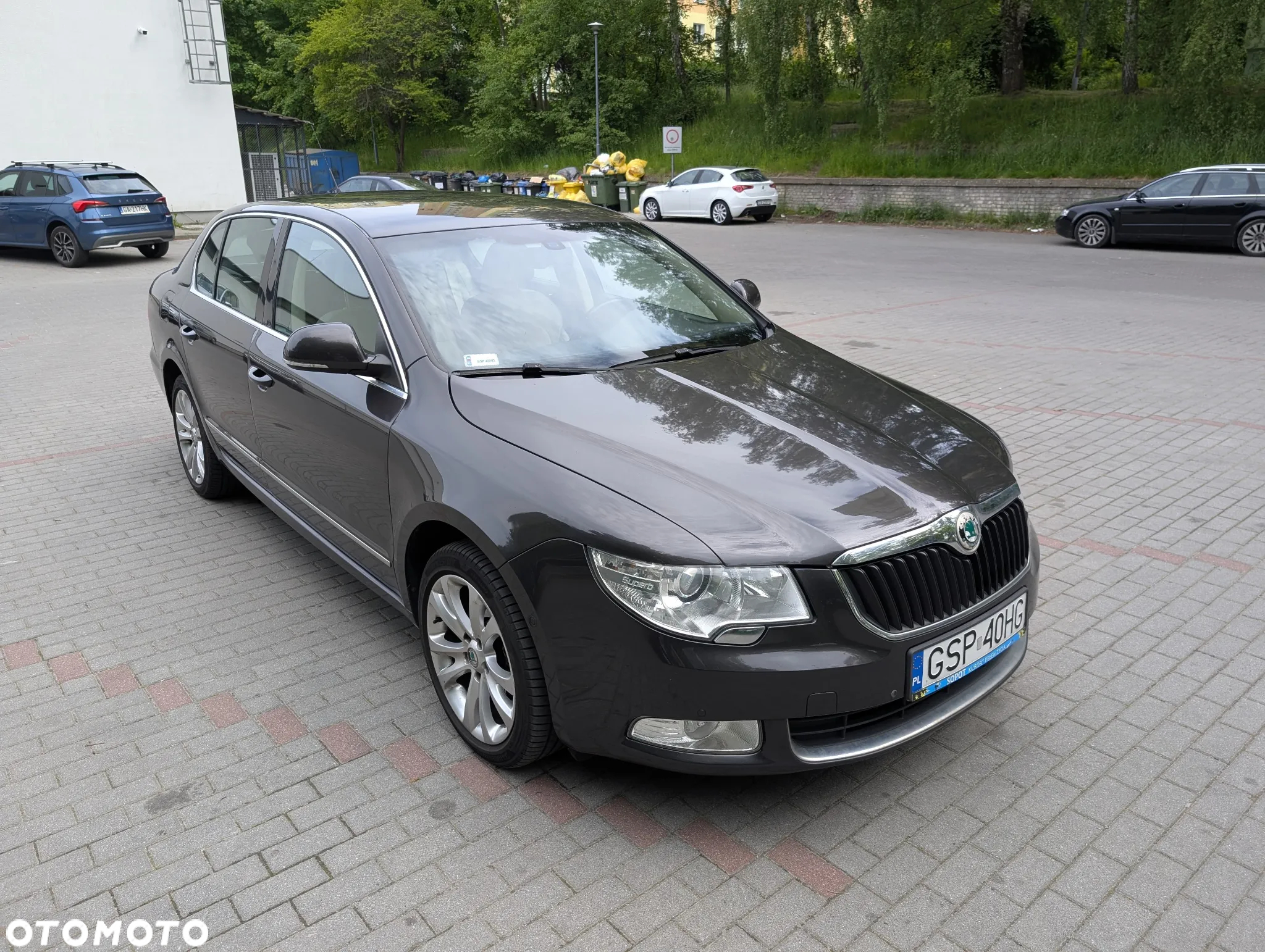 Skoda Superb 2.0 TDI Elegance DSG - 9