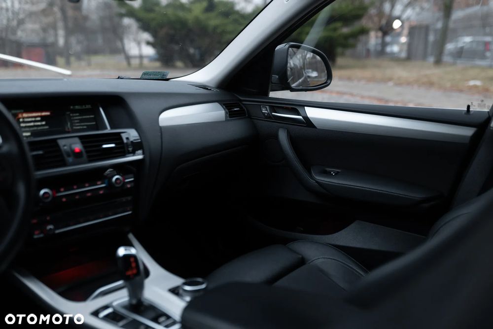 BMW X4 xDrive20d Advantage - 12