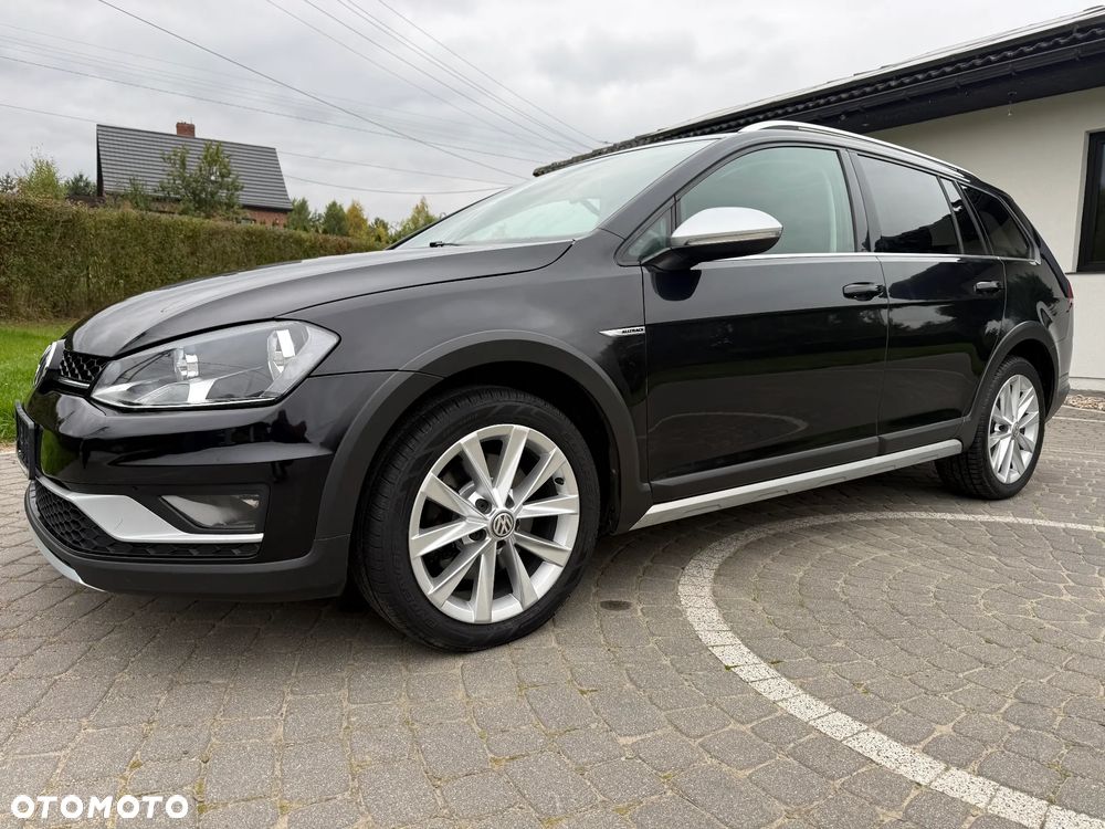 Volkswagen Golf - 2