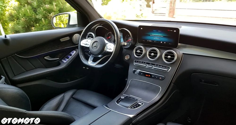 Mercedes-Benz GLC 220 d 4Matic 9G-TRONIC AMG Line - 15