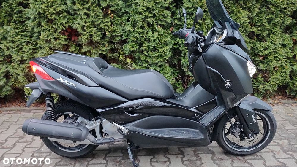 Yamaha X-max - 4