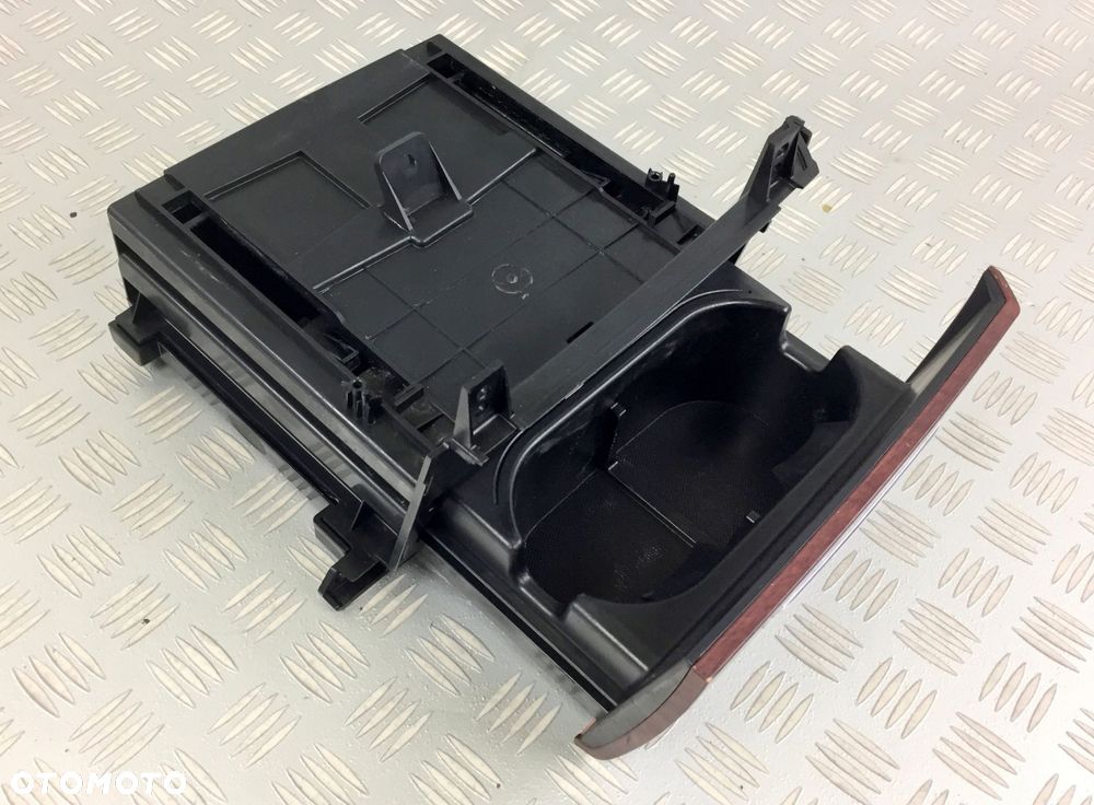 schowek uchwyt na kubki dekor TOYOTA SIENNA 2011- - 6