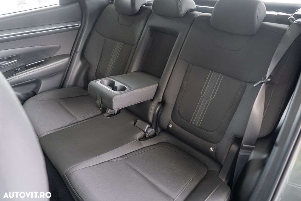 Hyundai Tucson 1.6 T-GDi HEV 2WD Advantage - 24