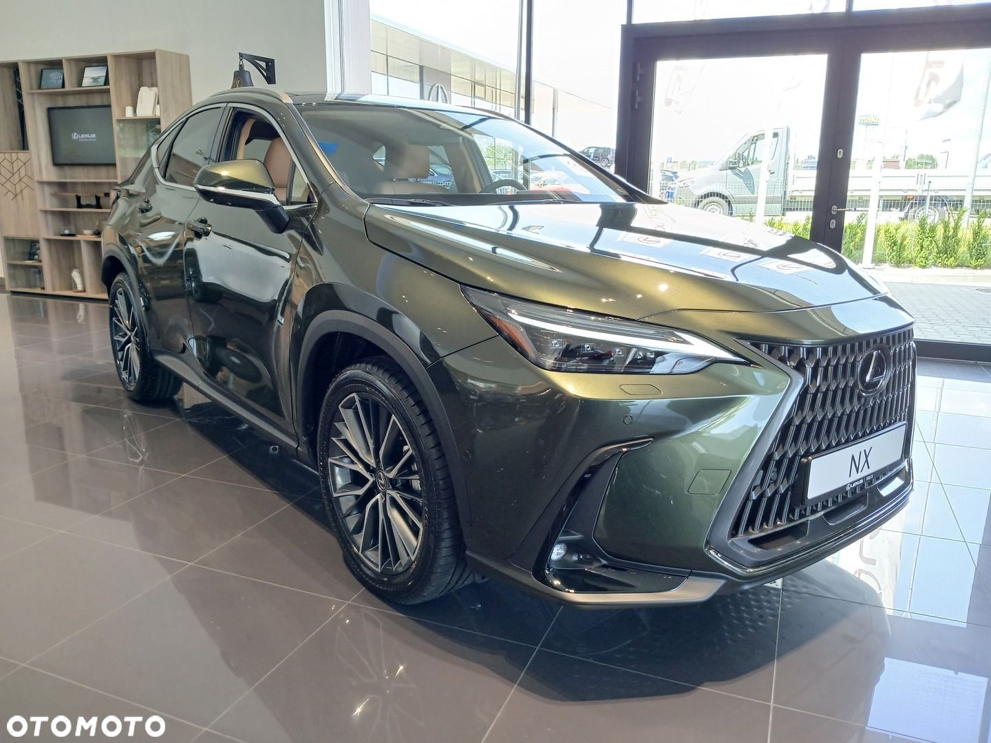 Lexus NX - 1