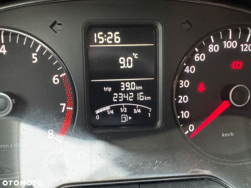 Volkswagen Polo - 11