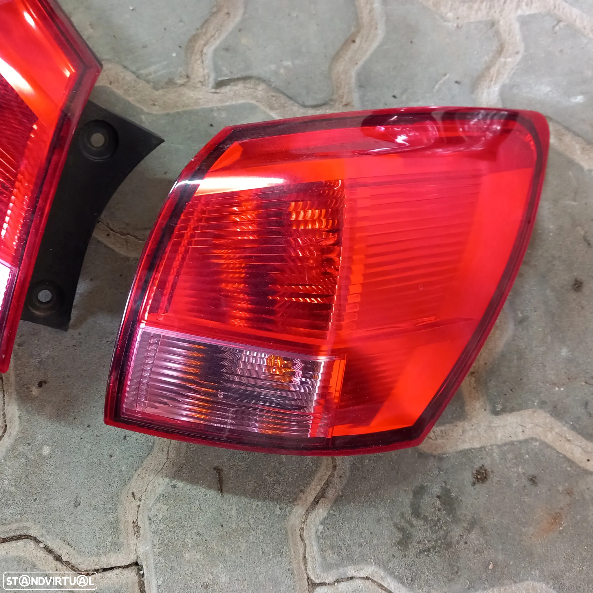 Farol traseiro lado condutor nissan qashqai j10 - 3