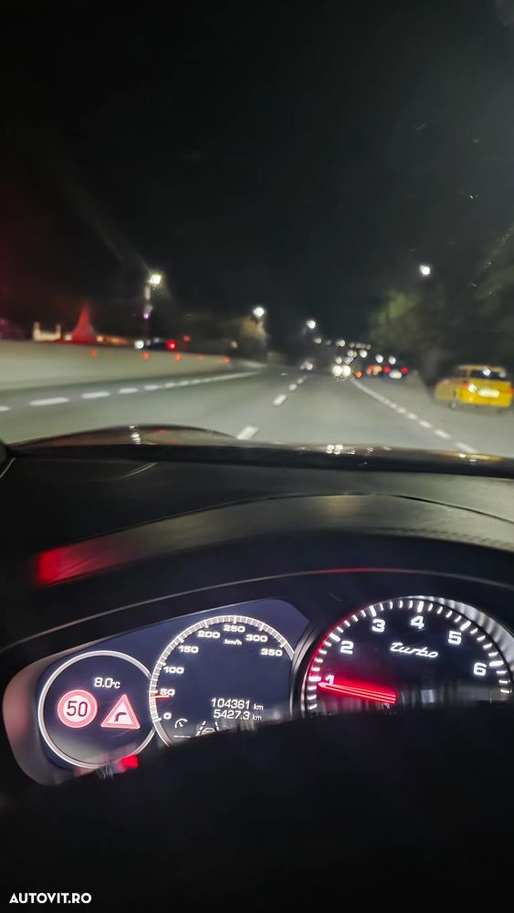 Porsche Panamera Turbo - 15