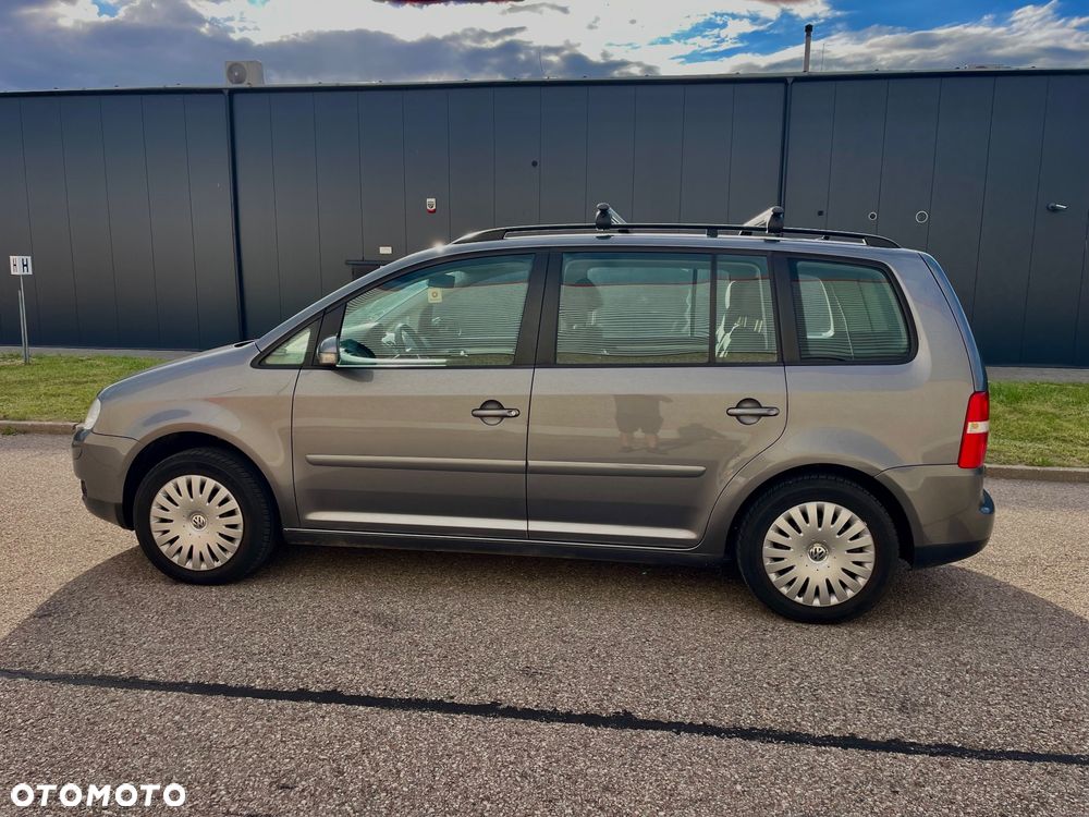 Volkswagen Touran 1.6 Trendline - 4