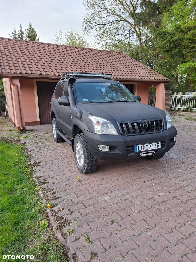 Toyota Land Cruiser - 2