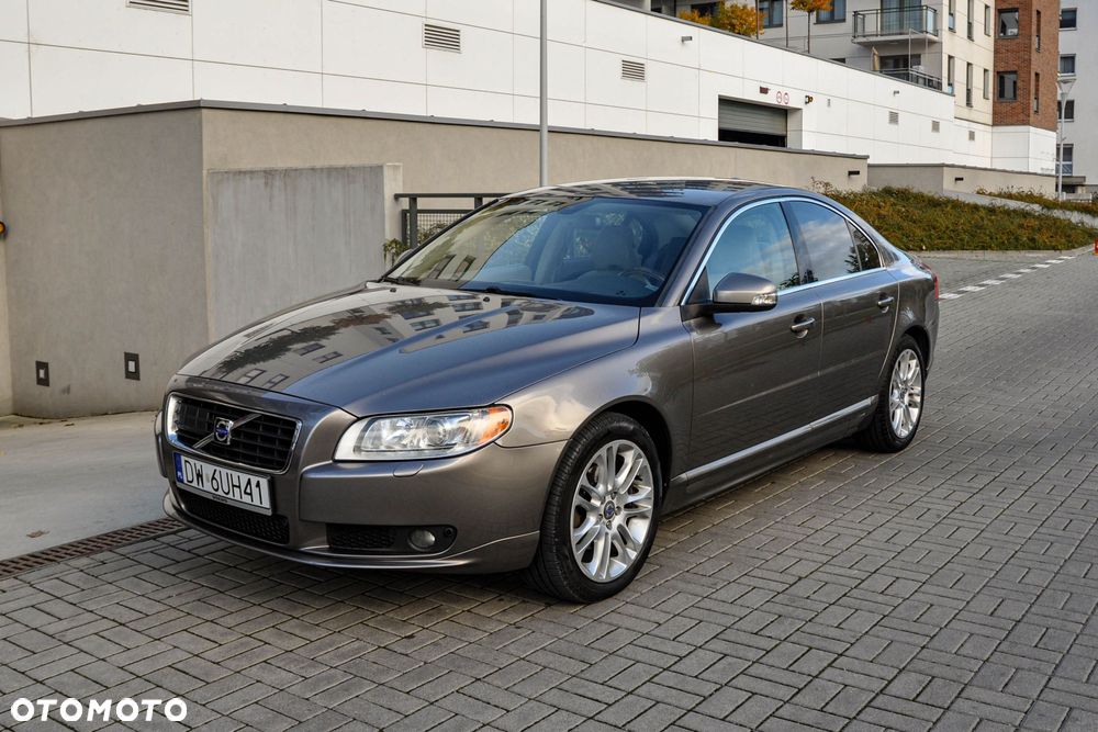 Volvo S80