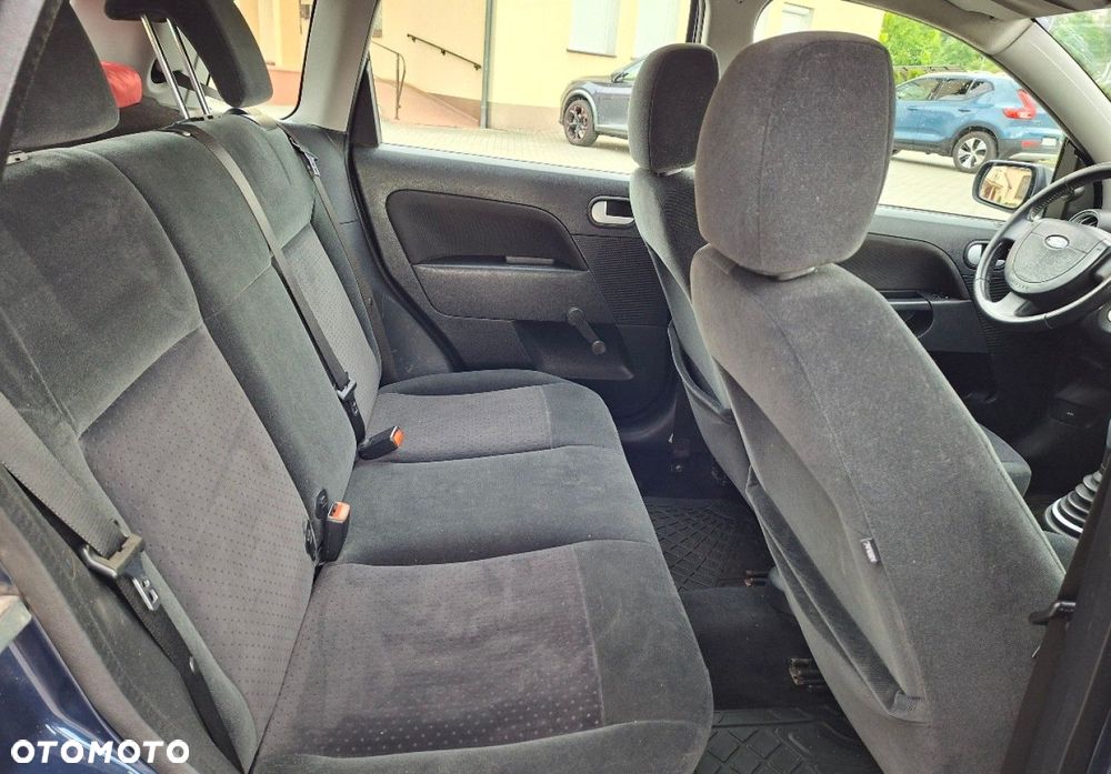 Ford Fiesta - 16