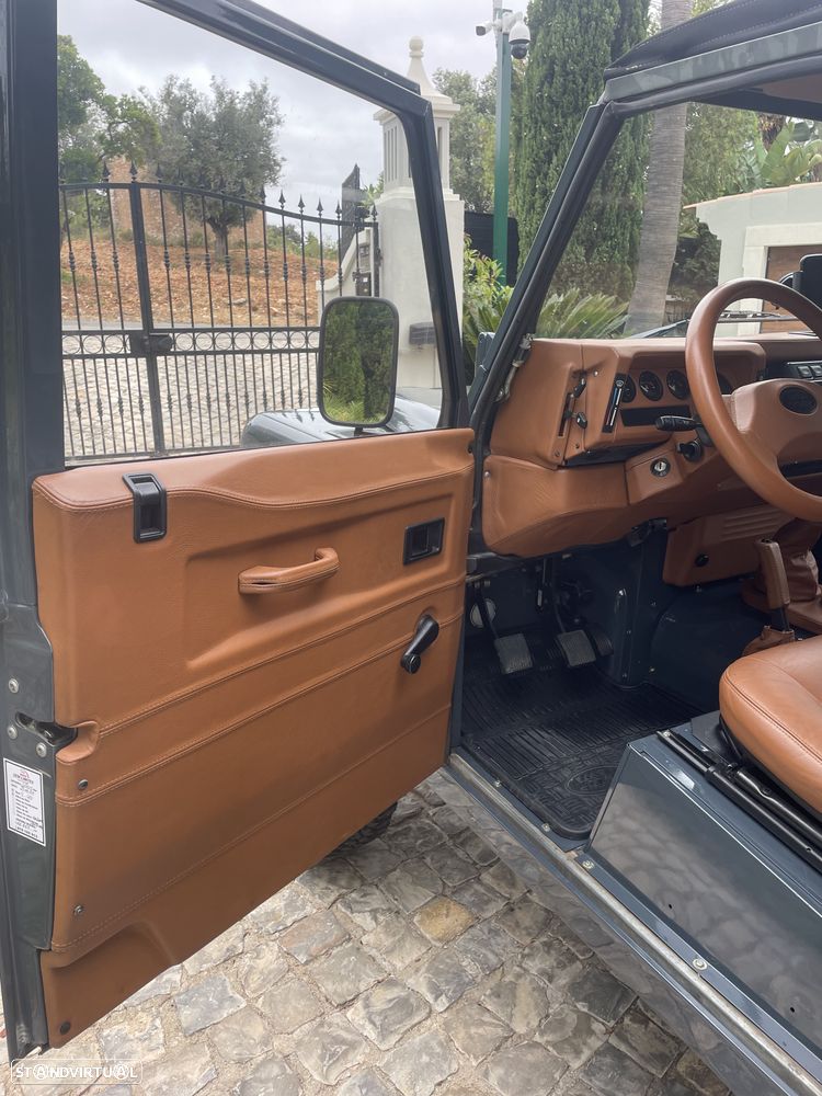 Land Rover 90 ver-90-2-5-td5-soft-top - 10