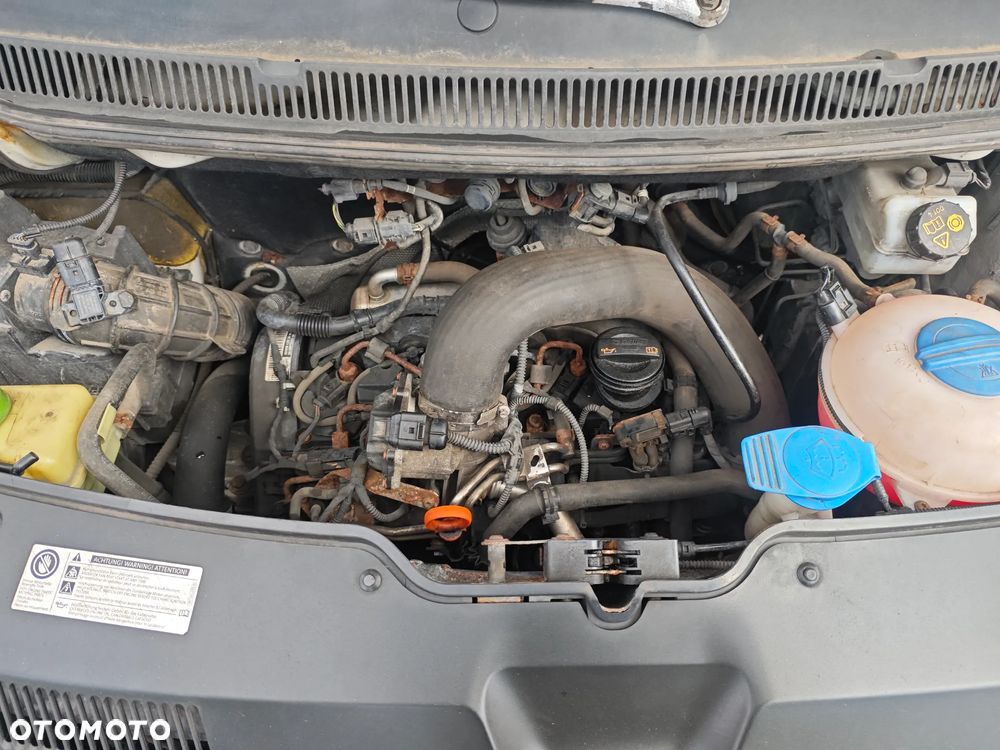 Volkswagen TRANSPORTER T5 - 21