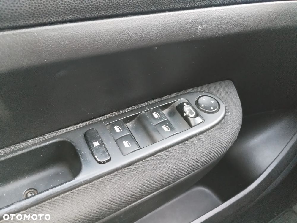 Peugeot 307 1.6 HDI Premium - 11