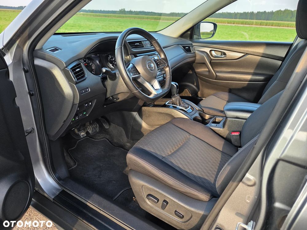 Nissan Rogue - 11