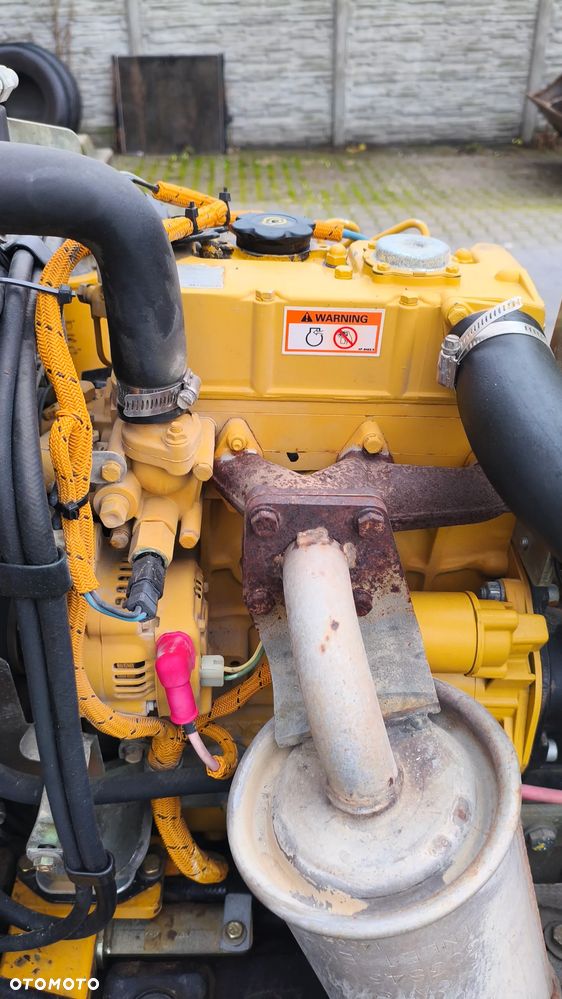 Caterpillar CB14 - 6