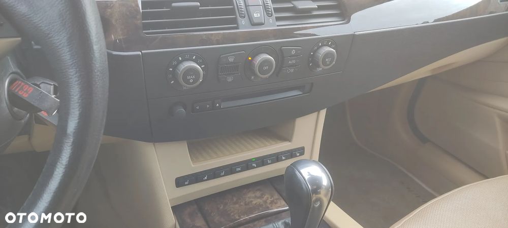 BMW Seria 5 - 17