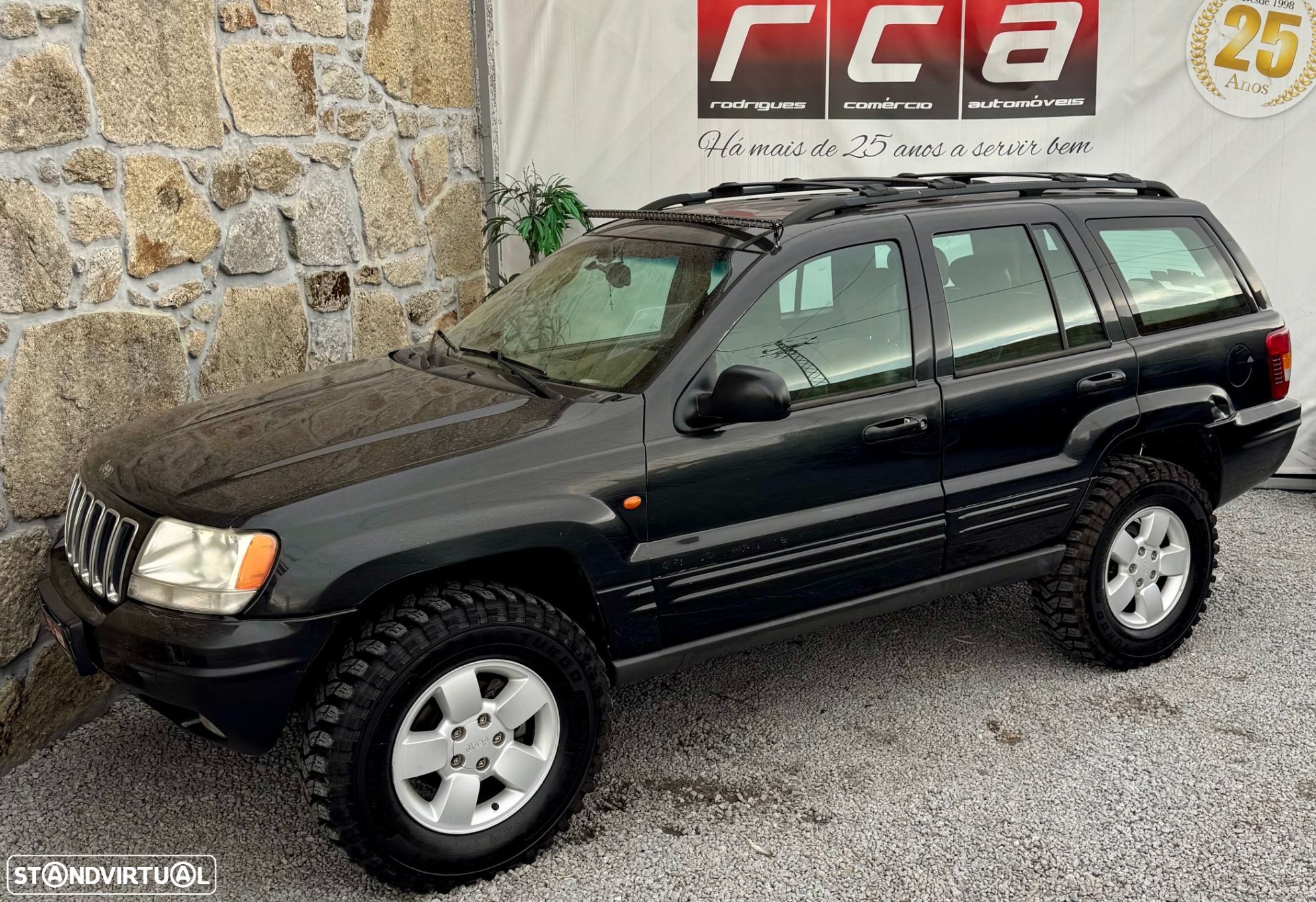 Jeep Grand Cherokee - 1