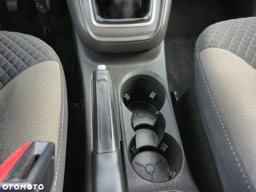 Ford Tourneo Courier - 35