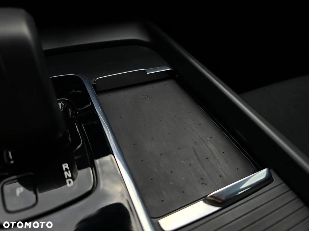 Volvo XC 60 B4 D Momentum Pro - 26